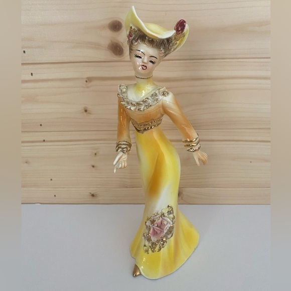 Other - VINTAGE 10” Tall Victorian Lady Figurine Yellow Dress Golden Ruffled Accents